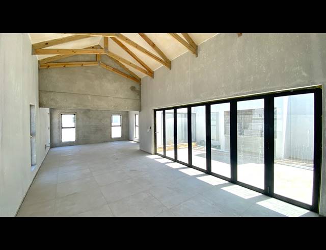 3 BEDROOM HOUSE FOR SALE IN ATLANTIC SANDS PRIVATE ESTATE
